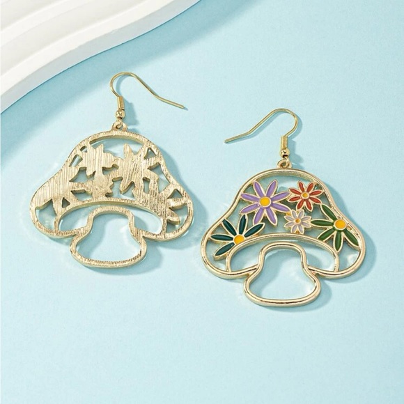 NWT Groovy Retro Vintage Style Floral Mushroom Earrings - Picture 6 of 6